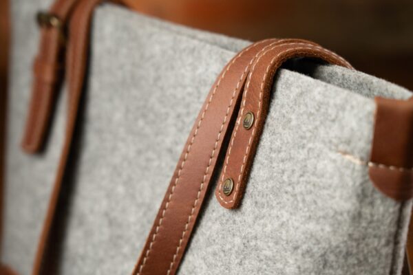 Riri Mini Tote Handsak - Grys/Tabak - Image 6